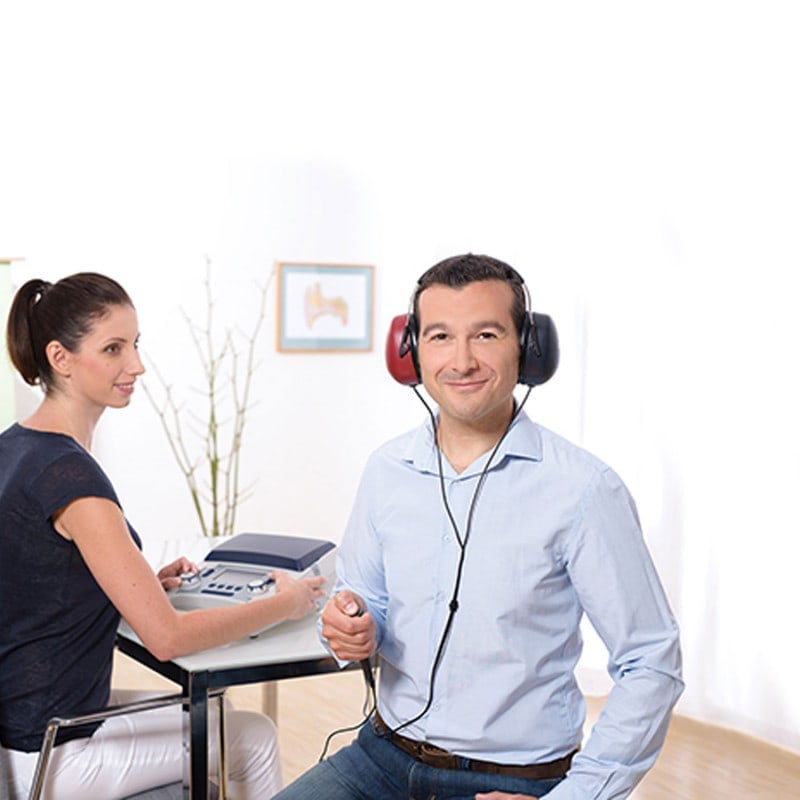 MA 28 Screening Audiometer with standard equipment (MA 28)